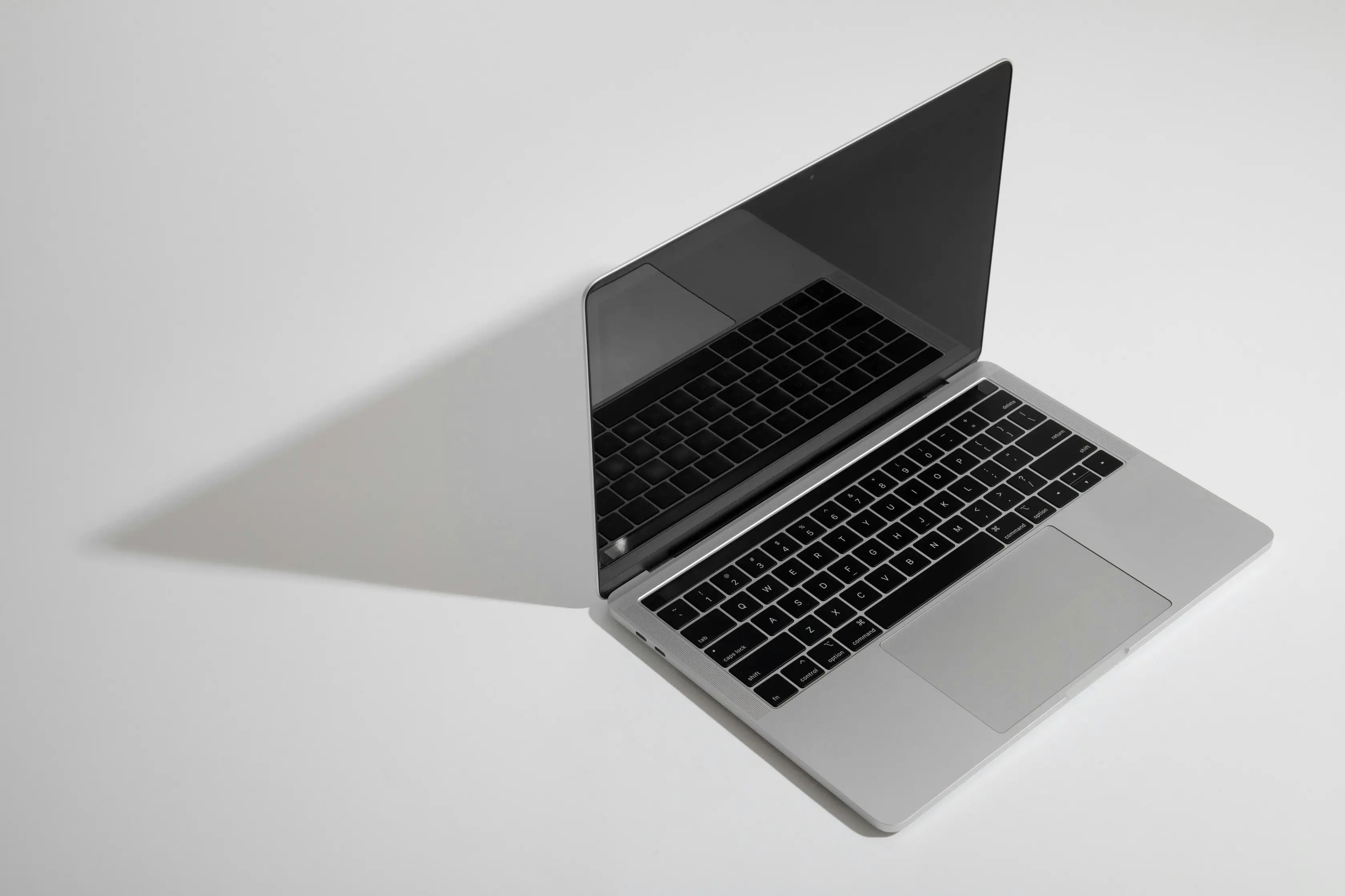 あなたの想いを、Webで形に。